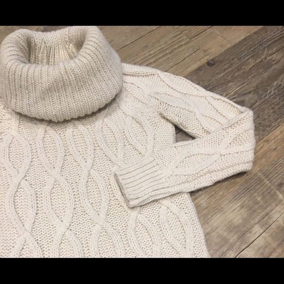 Esprit knitted long sleeve and neck - Picture 2 of 5